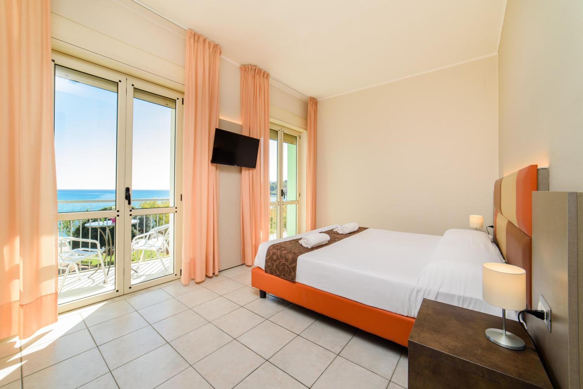 Hotel Tirreno Sapri Luaran gambar