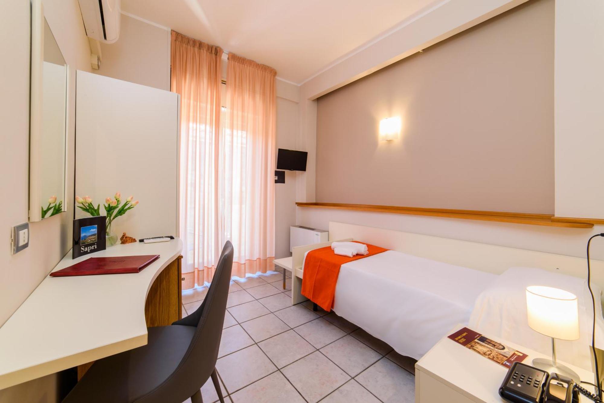 Hotel Tirreno Sapri Luaran gambar